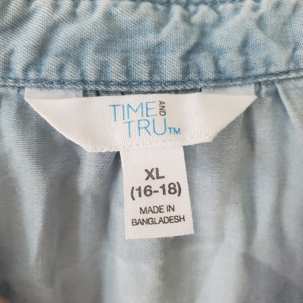 Time and Tru Ladies XL 16-18 Light Denim Blue Dress With Pockets - Picture 3 of 5